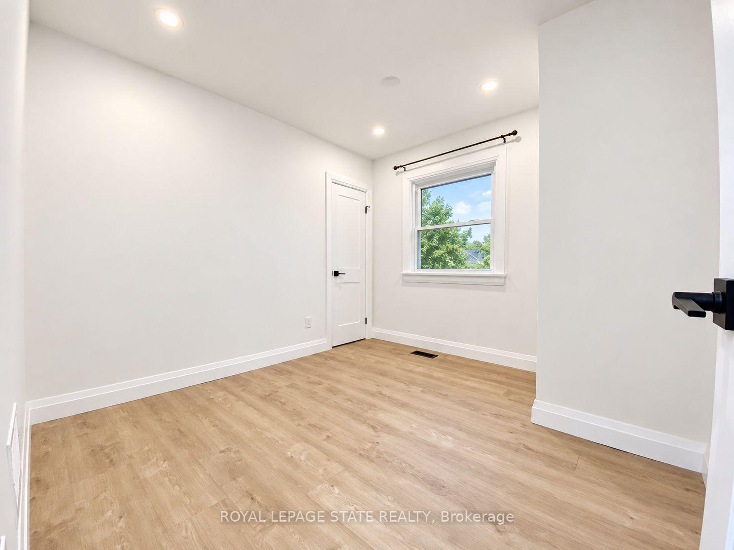 Photo 7 of Unit Upper, 24 Sandalwood Avenue, Hamilton, Huntington — HOMEH