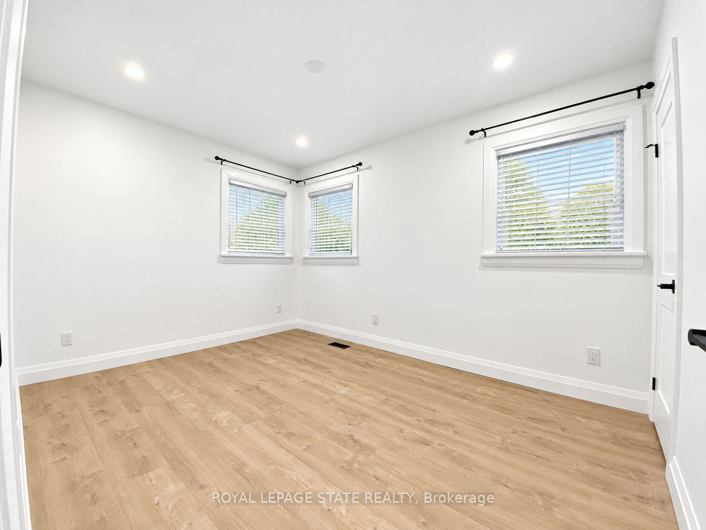 Photo 9 of Unit Upper, 24 Sandalwood Avenue, Hamilton, Huntington — HOMEH