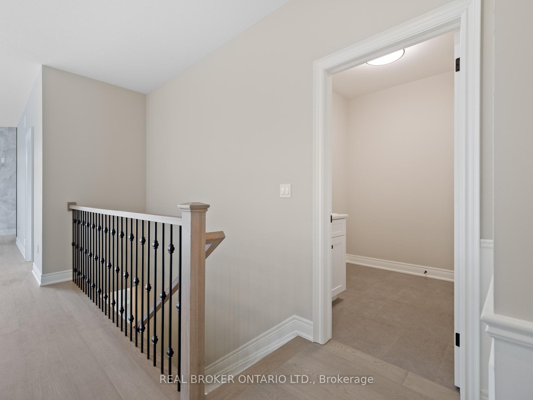 Photo 7 of 26 Austin Drive, Welland, West Welland — HOMEH