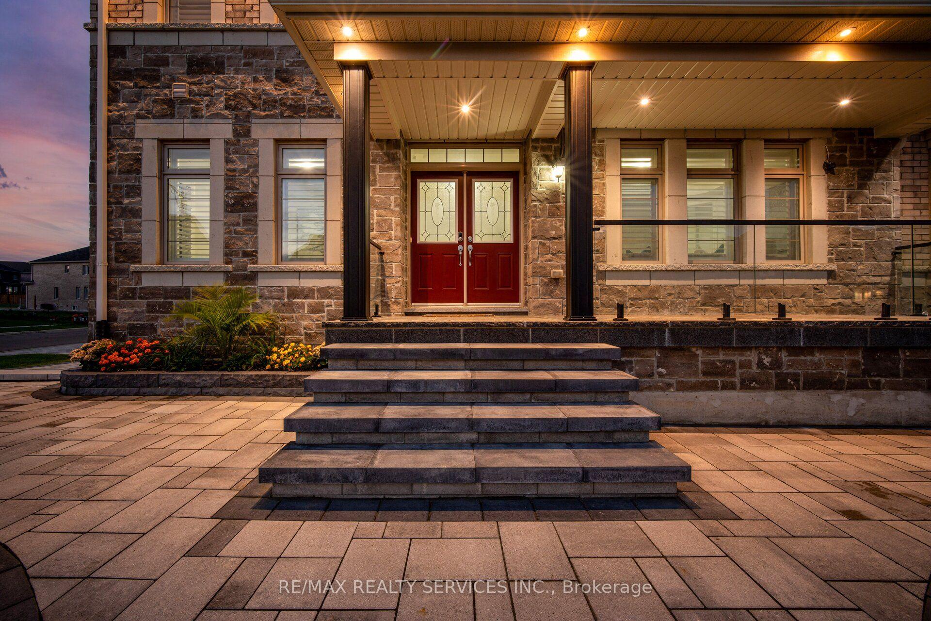 Photo 4 of 1 Breckonwood Street, Caledon, Rural Caledon — HOMEH