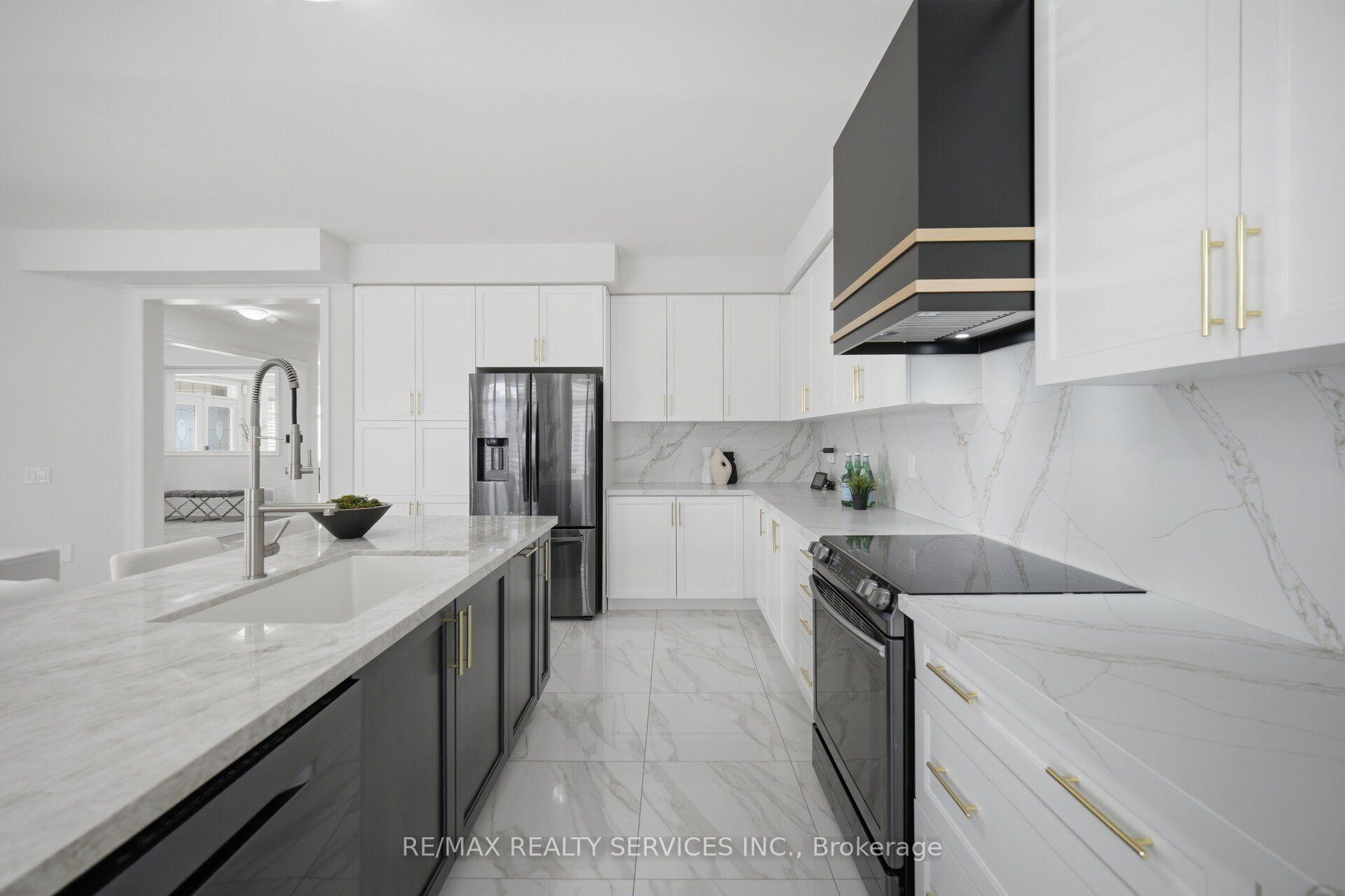 Photo 16 of 1 Breckonwood Street, Caledon, Rural Caledon — HOMEH