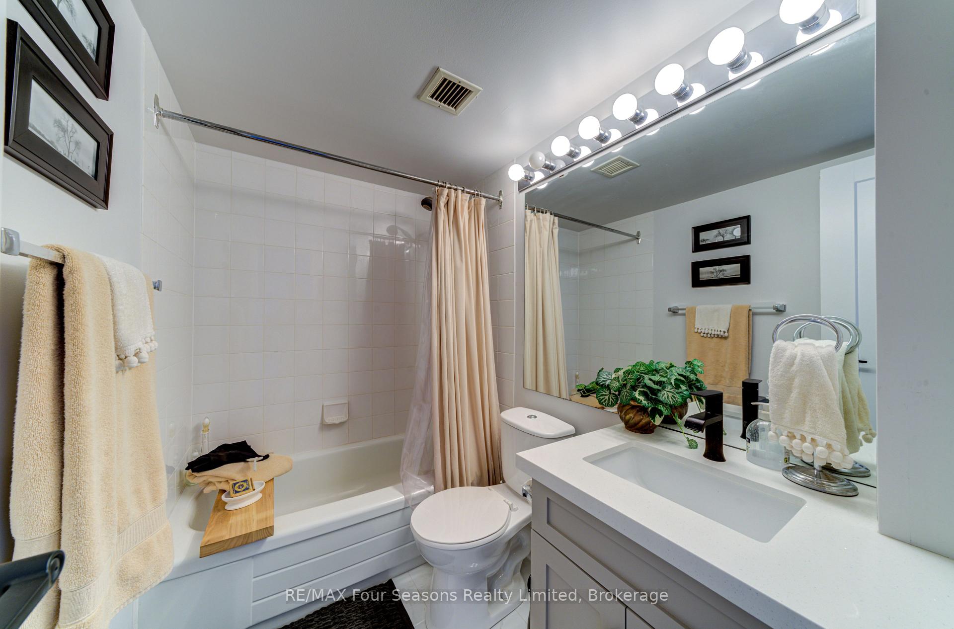 Photo 29 of Unit 501, 24 Ramblings Way, Collingwood — HOMEH