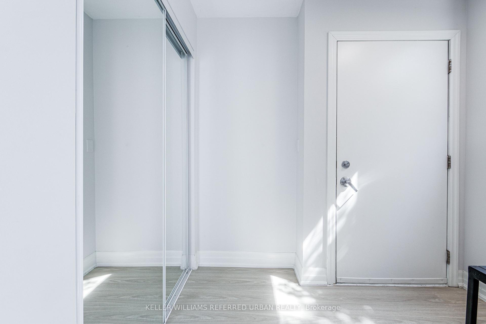 Photo 3 of Unit 802, 370 Wallace Avenue, Toronto, Dovercourt-Wallace Emerson-Junction — HOMEH