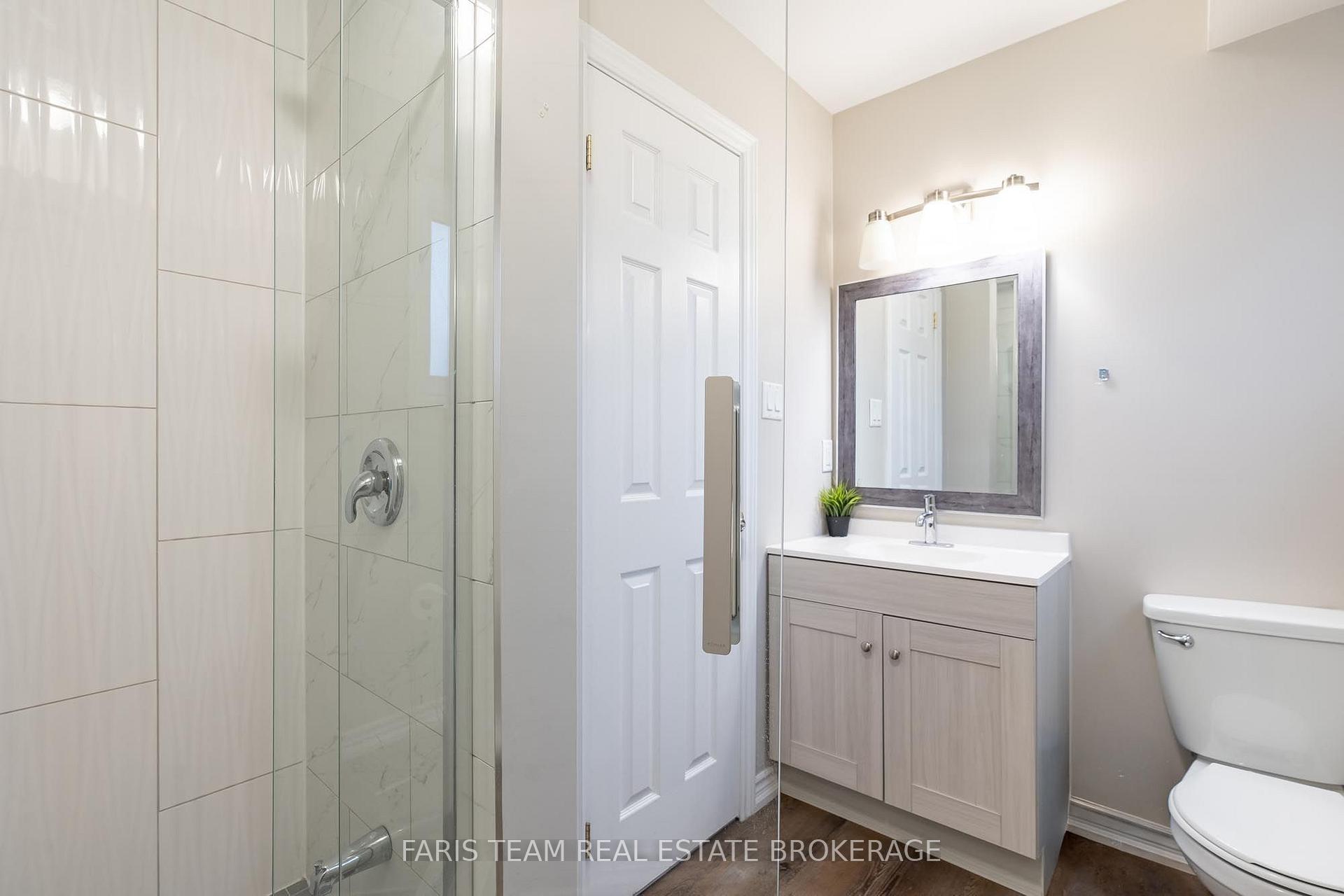 Photo 12 of 687 Innisfil Beach Road, Innisfil, Alcona — HOMEH