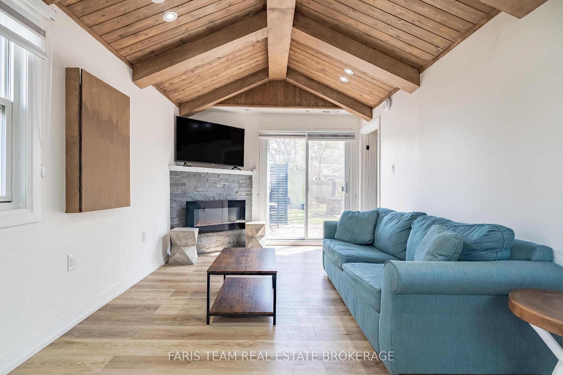 Photo 32 of 687 Innisfil Beach Road, Innisfil, Alcona — HOMEH