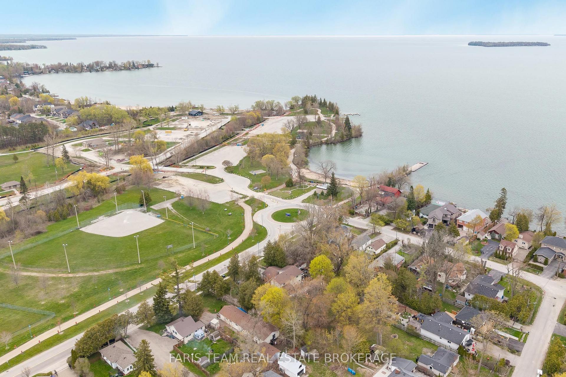 Photo 48 of 687 Innisfil Beach Road, Innisfil, Alcona — HOMEH