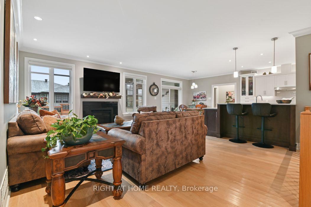 Photo 14 of 53 Bald Eagle Crescent, Ottawa, Richmond — HOMEH