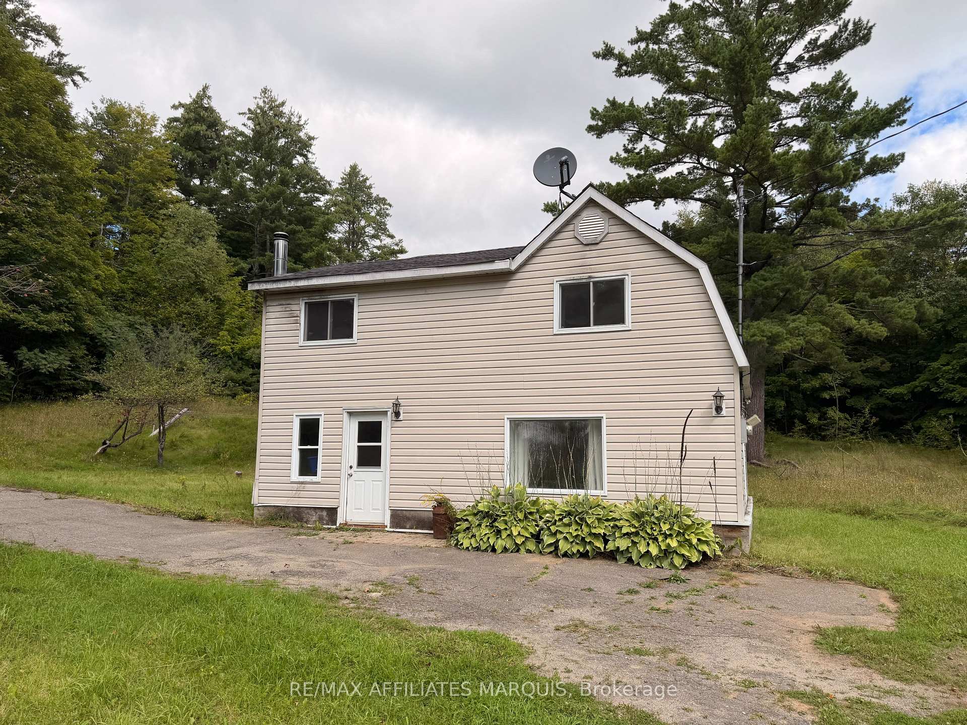 Photo of 8774 Highway 511