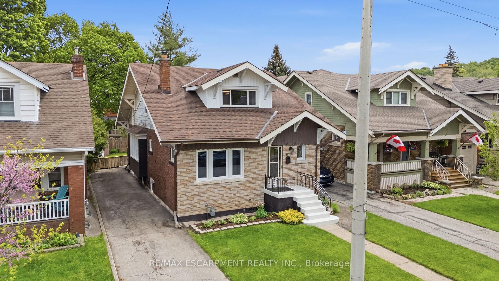Photo 2 of 167 Balmoral Avenue S, Hamilton, Delta — HOMEH