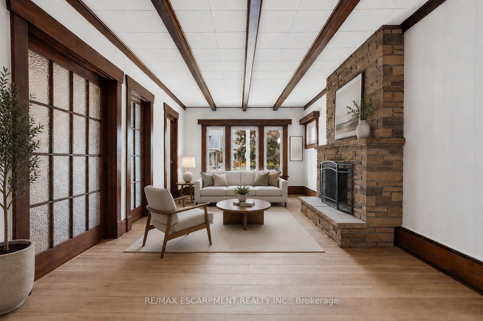 Photo 6 of 167 Balmoral Avenue S, Hamilton, Delta — HOMEH