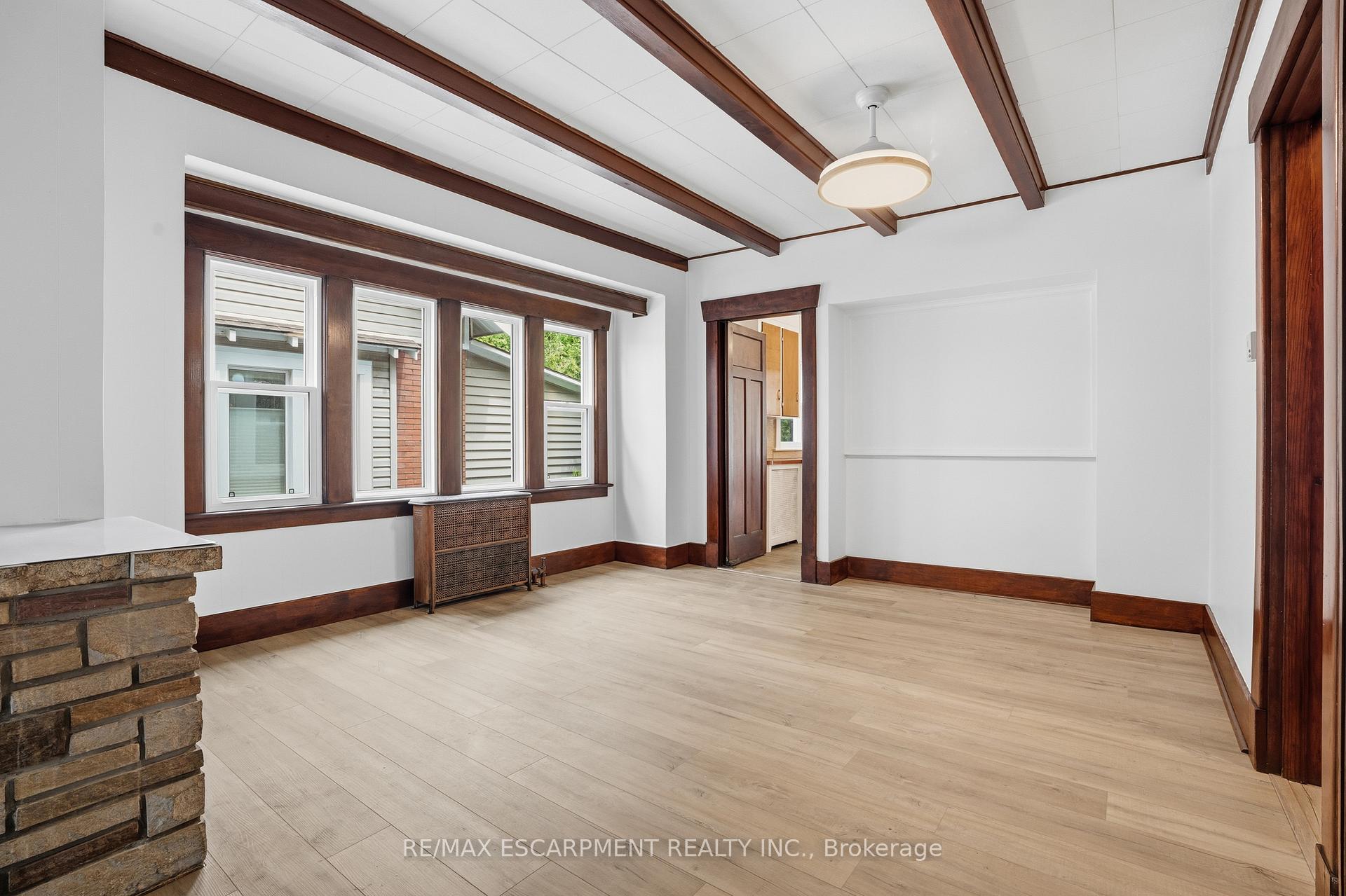 Photo 7 of 167 Balmoral Avenue S, Hamilton, Delta — HOMEH