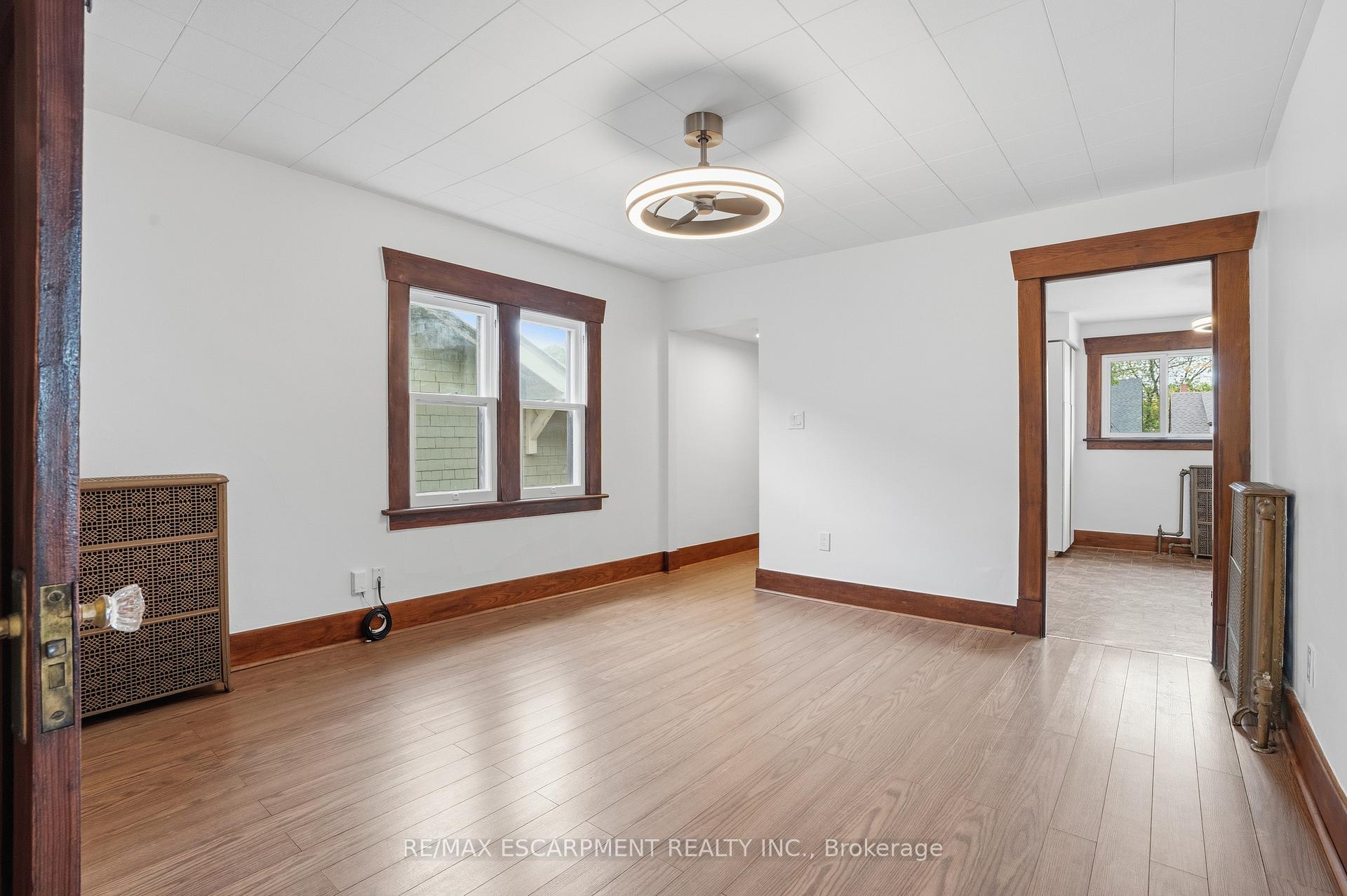 Photo 25 of 167 Balmoral Avenue S, Hamilton, Delta — HOMEH