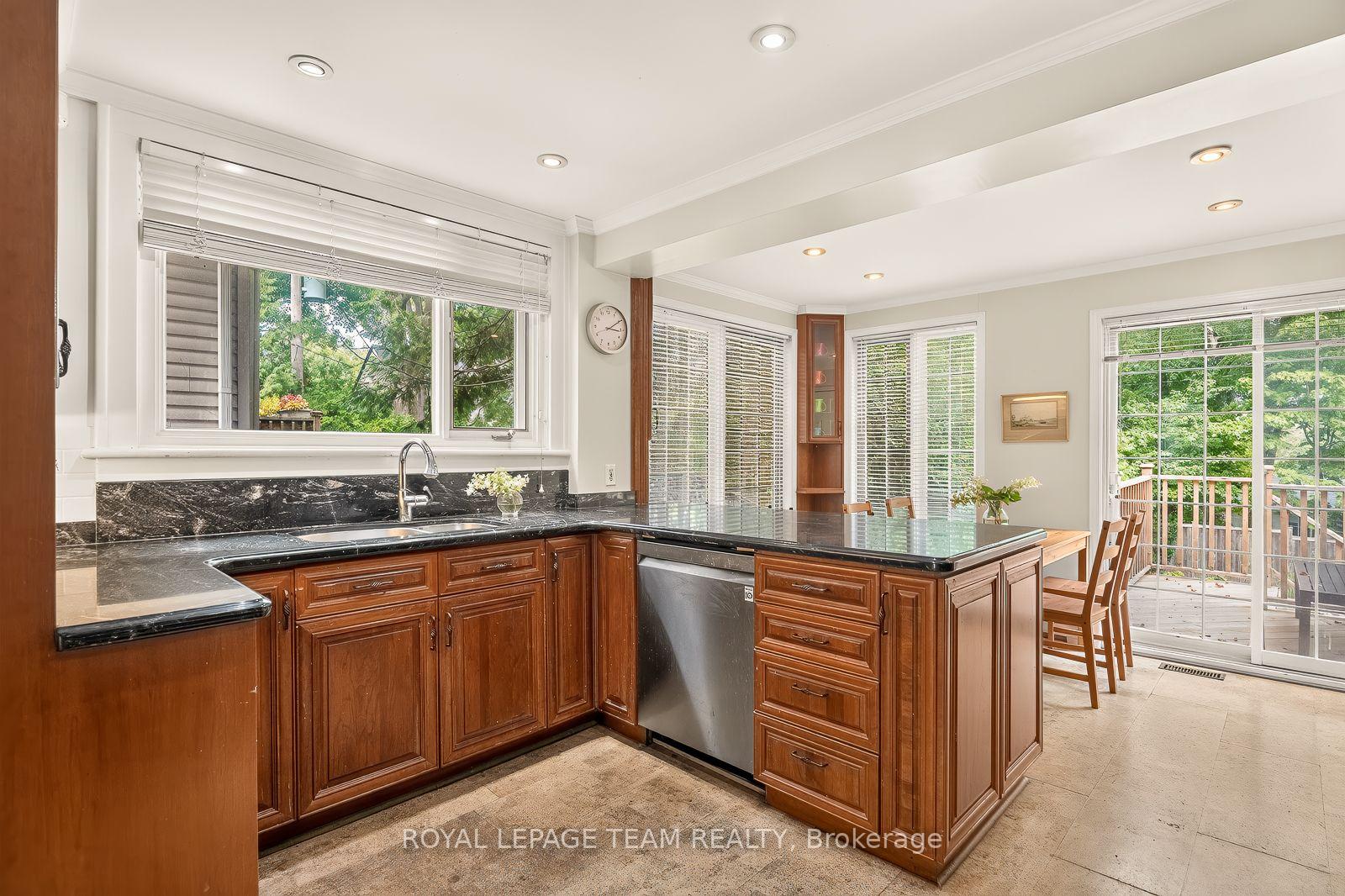 Photo 11 of 170 Acacia Avenue, Ottawa, Rockcliffe — HOMEH