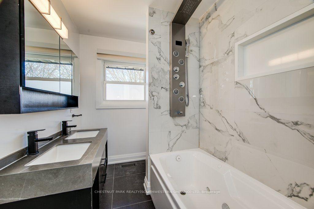 Photo 15 of 88 Woodhaven Drive, Kitchener, Vanier - Kitchener — HOMEH