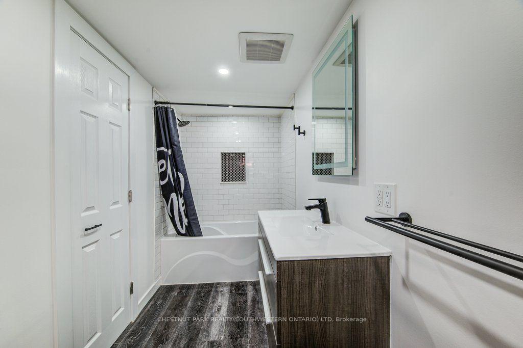 Photo 28 of 88 Woodhaven Drive, Kitchener, Vanier - Kitchener — HOMEH
