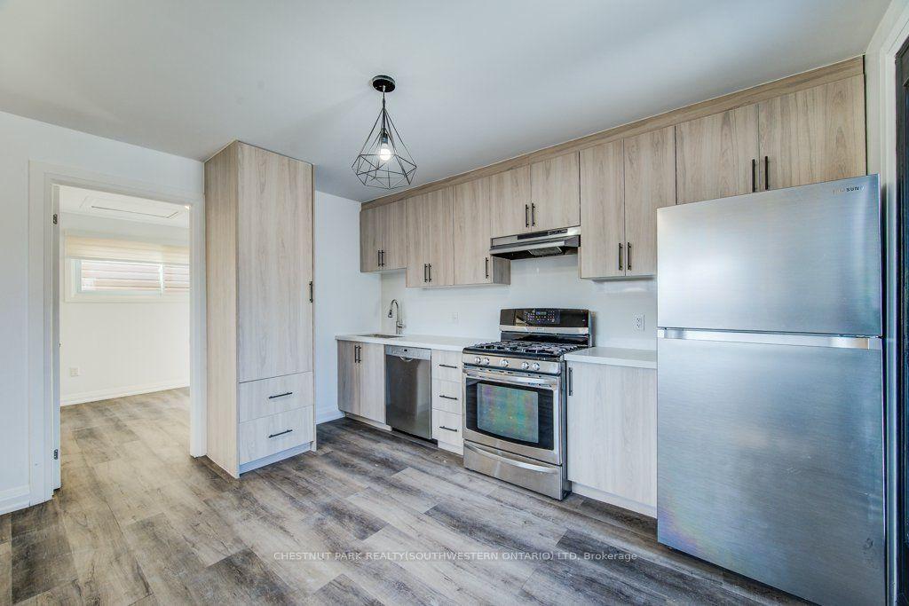 Photo 44 of 88 Woodhaven Drive, Kitchener, Vanier - Kitchener — HOMEH