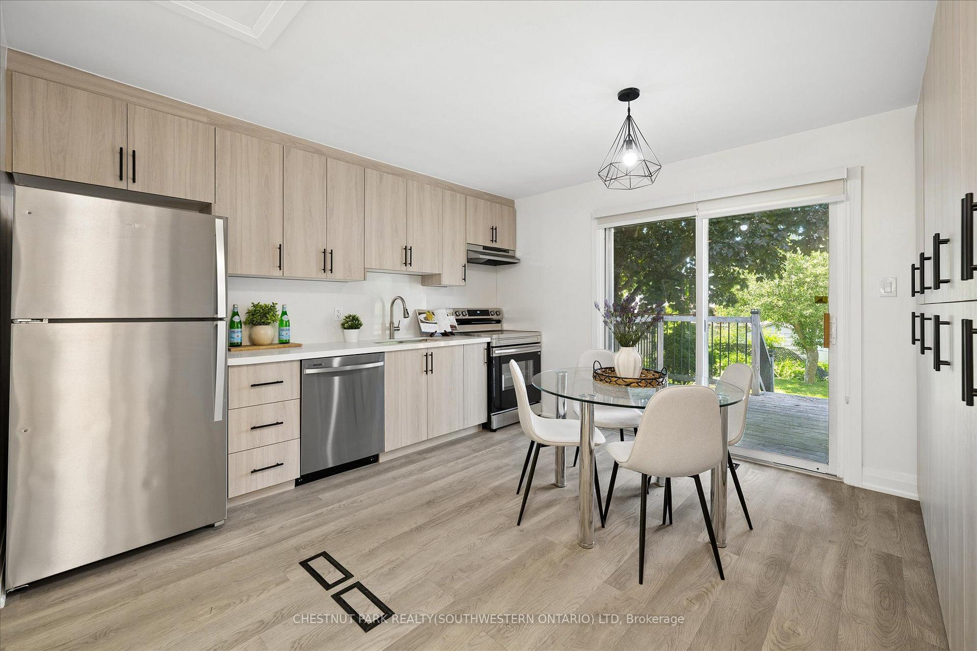 Photo 14 of 88 Woodhaven Drive, Kitchener, Vanier - Kitchener — HOMEH