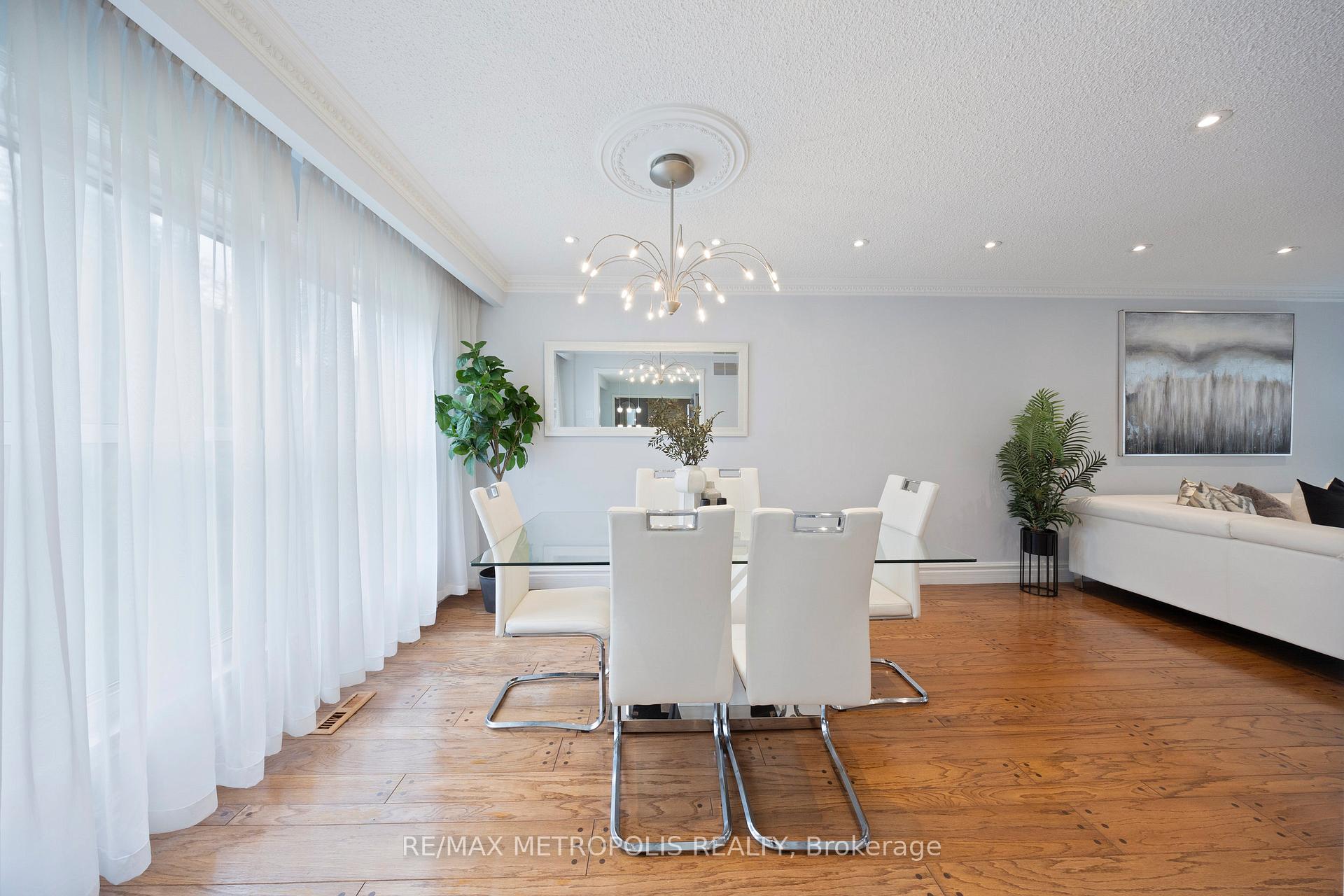 Photo 18 of Unit Upper, 754 Eyer Drive, Pickering, West Shore — HOMEH