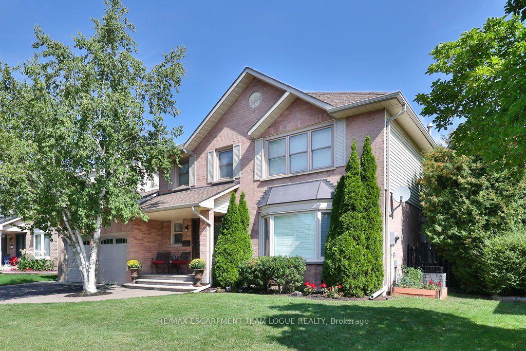 Photo 1 of 2109 Keith Close, Burlington, Headon — HOMEH