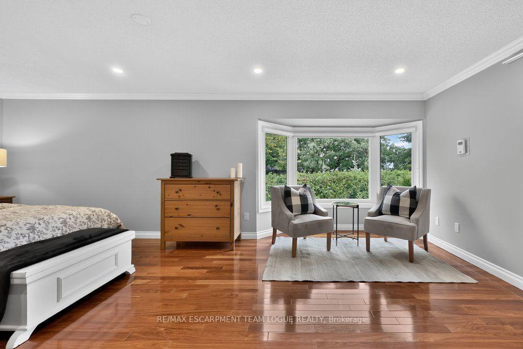 Photo 12 of 2109 Keith Close, Burlington, Headon — HOMEH