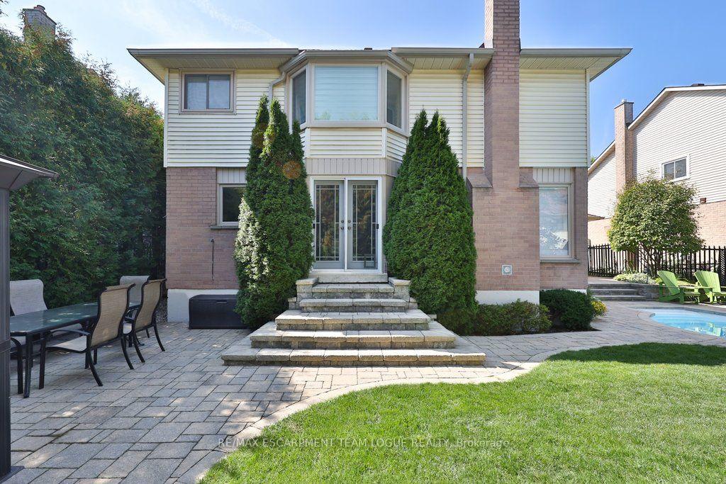 Photo 33 of 2109 Keith Close, Burlington, Headon — HOMEH