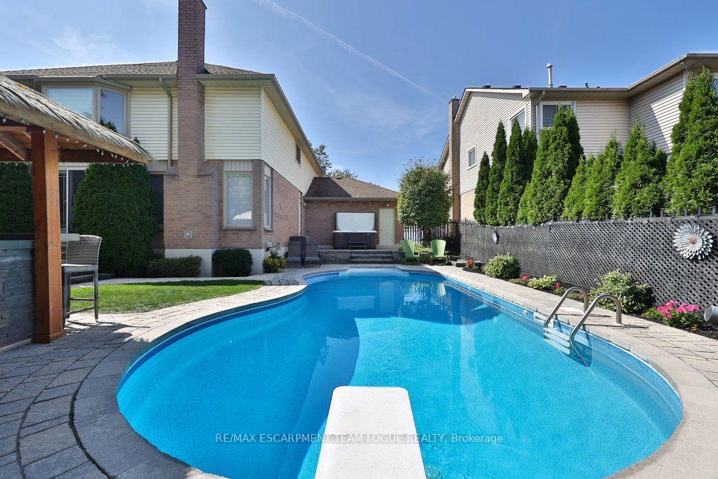 Photo 35 of 2109 Keith Close, Burlington, Headon — HOMEH