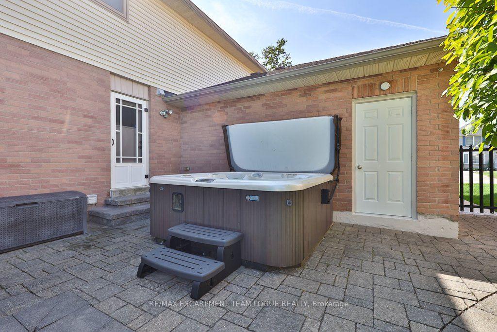 Photo 41 of 2109 Keith Close, Burlington, Headon — HOMEH