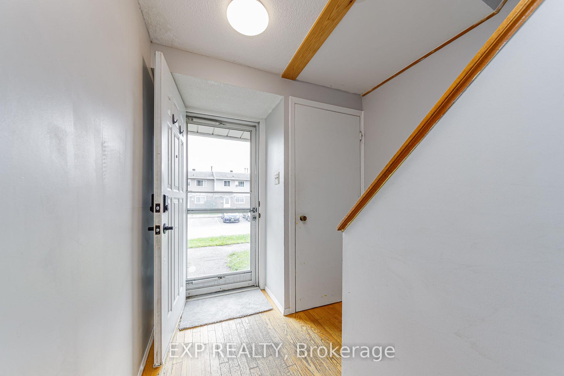 Photo 2 of Unit L, 1480 Heatherington Road, Ottawa, Heron Gate/Industrial Park — HOMEH