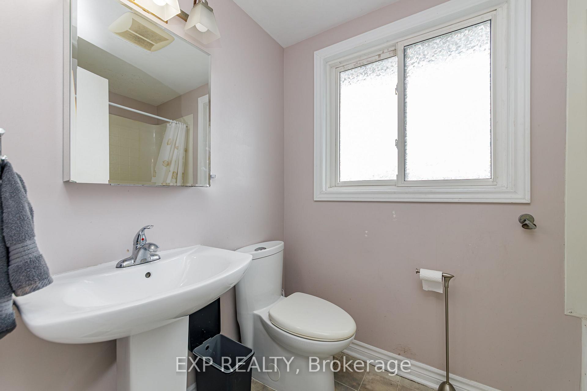 Photo 18 of Unit L, 1480 Heatherington Road, Ottawa, Heron Gate/Industrial Park — HOMEH