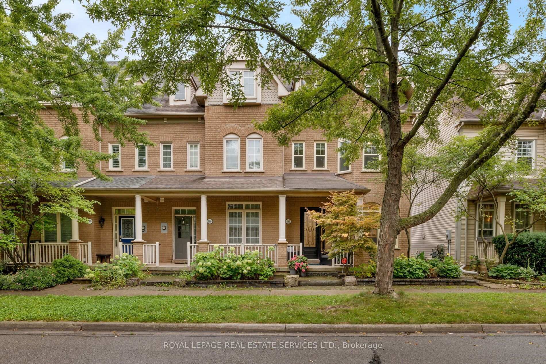Photo 2 of 184 Gatwick Drive, Oakville, River Oaks — HOMEH