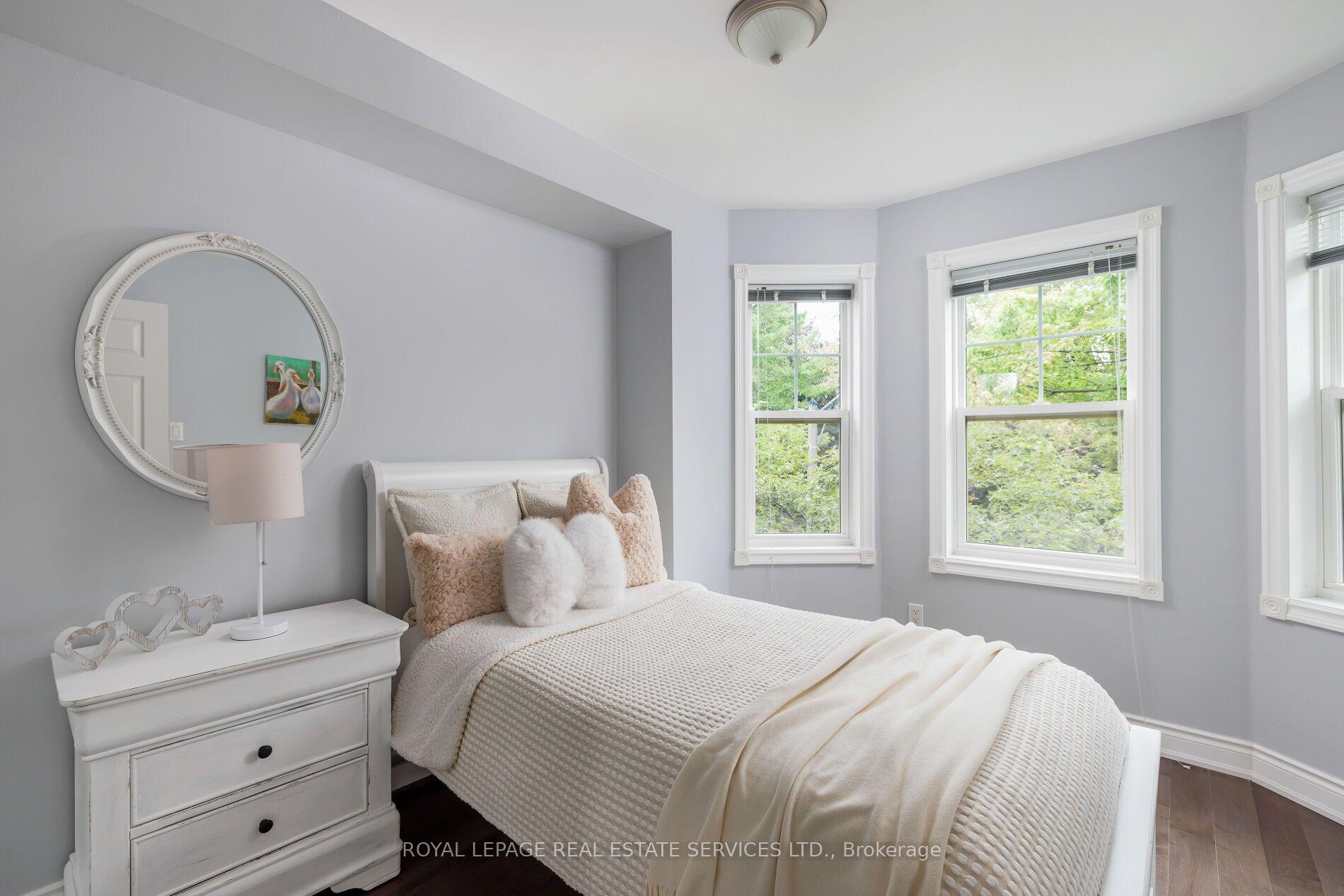 Photo 39 of 184 Gatwick Drive, Oakville, River Oaks — HOMEH