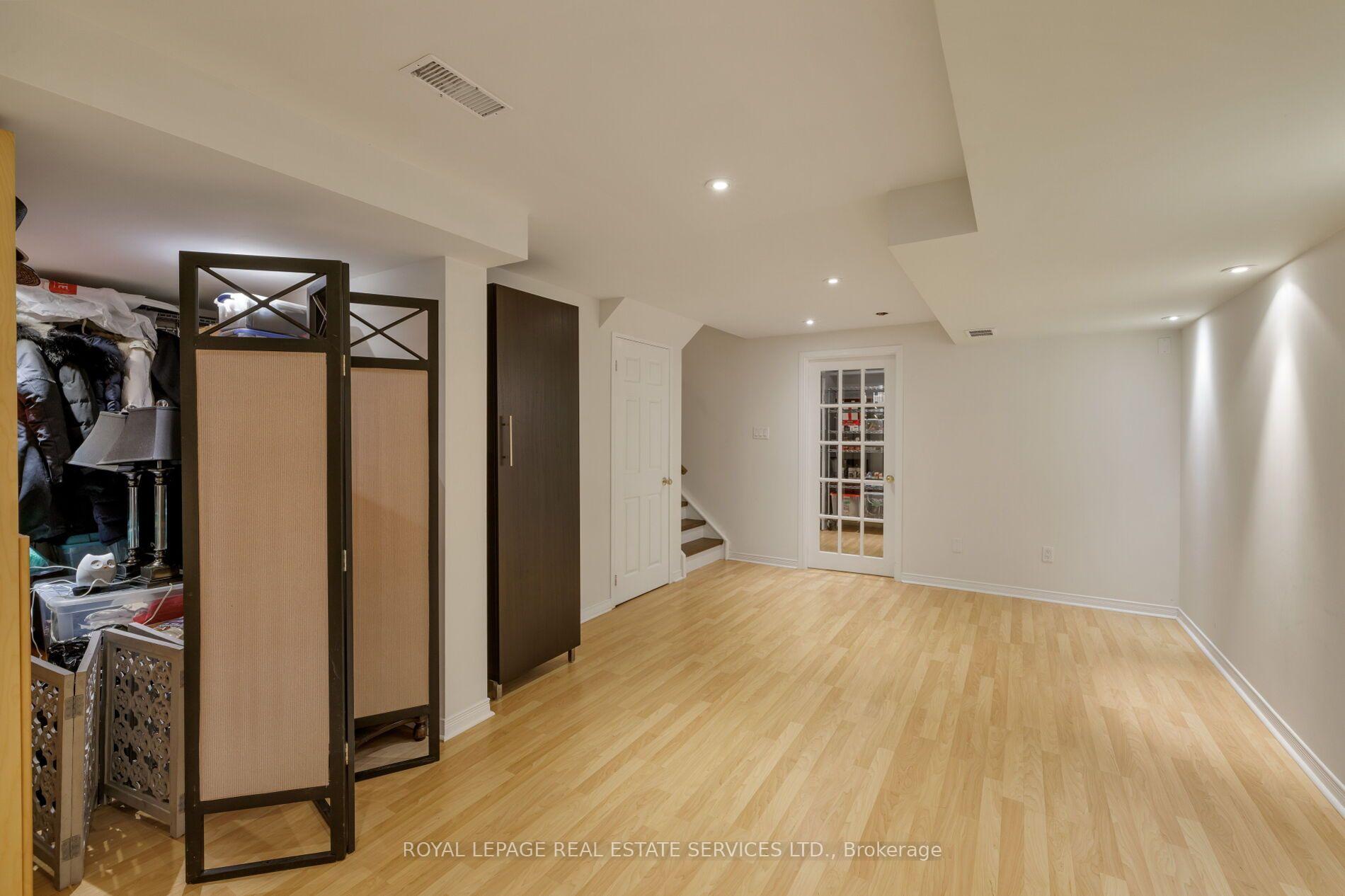 Photo 55 of 184 Gatwick Drive, Oakville, River Oaks — HOMEH