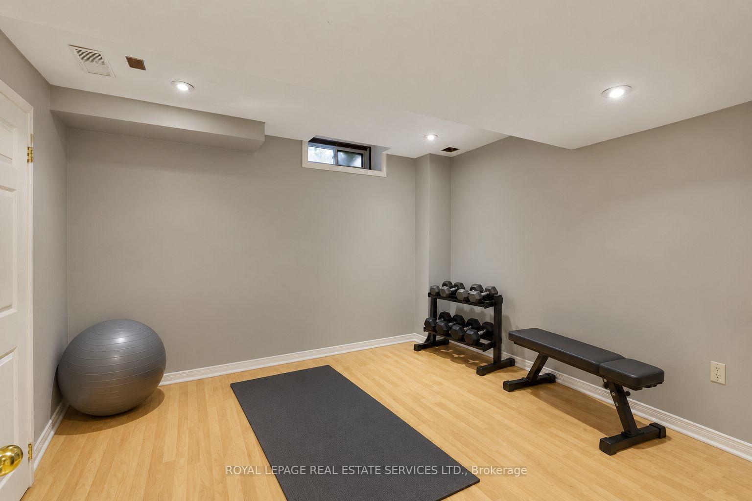 Photo 57 of 184 Gatwick Drive, Oakville, River Oaks — HOMEH