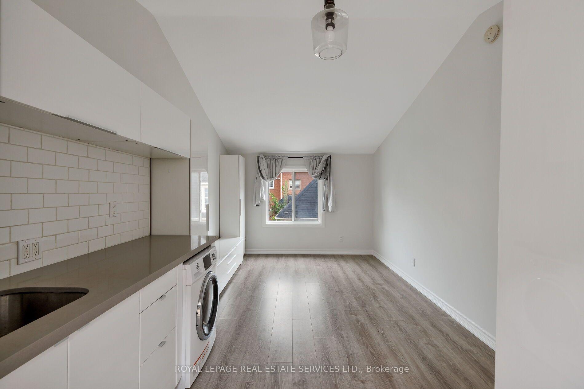 Photo 67 of 184 Gatwick Drive, Oakville, River Oaks — HOMEH