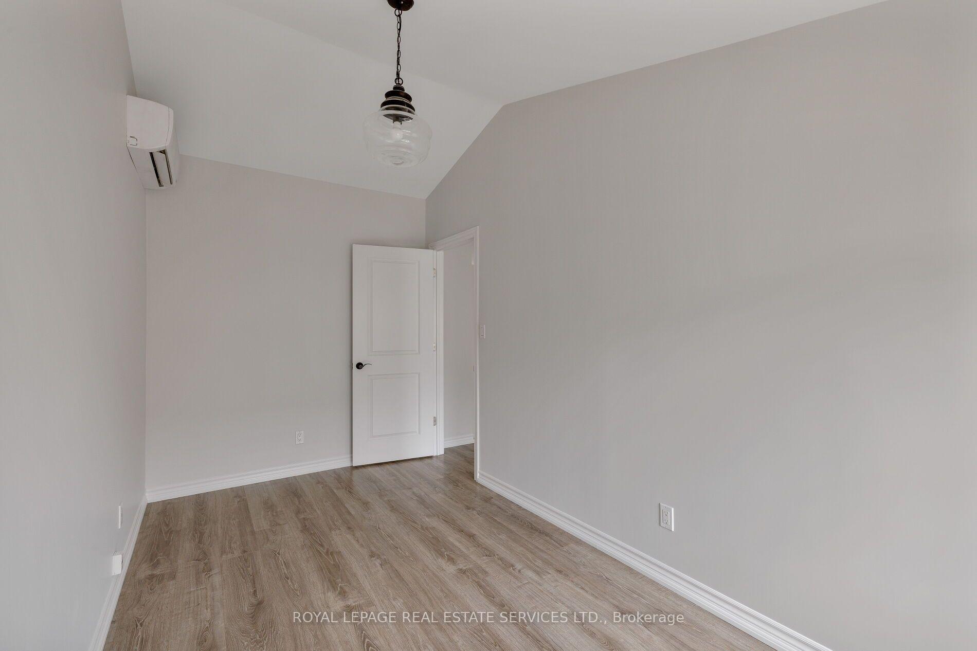 Photo 76 of 184 Gatwick Drive, Oakville, River Oaks — HOMEH