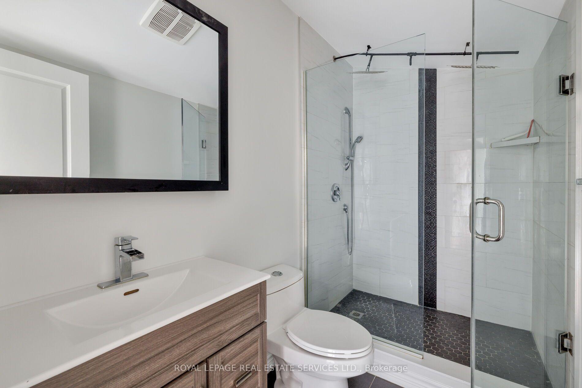 Photo 79 of 184 Gatwick Drive, Oakville, River Oaks — HOMEH