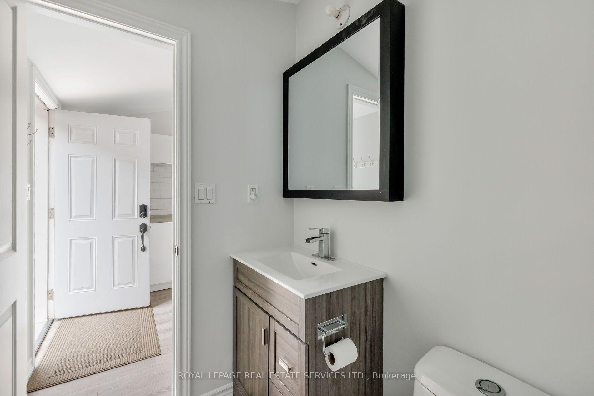 Photo 80 of 184 Gatwick Drive, Oakville, River Oaks — HOMEH