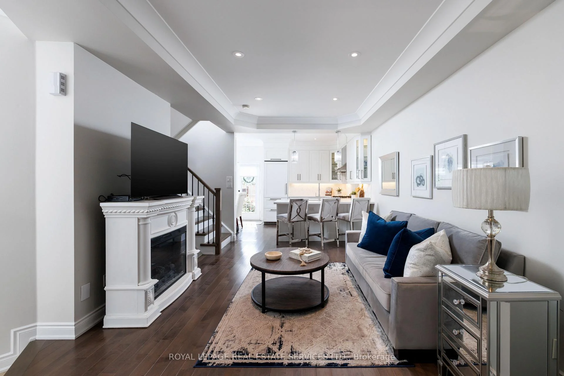 Photo 6 of 184 Gatwick Drive, Oakville, River Oaks — HOMEH