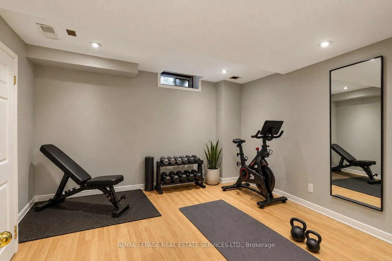 Photo 58 of 184 Gatwick Drive, Oakville, River Oaks — HOMEH
