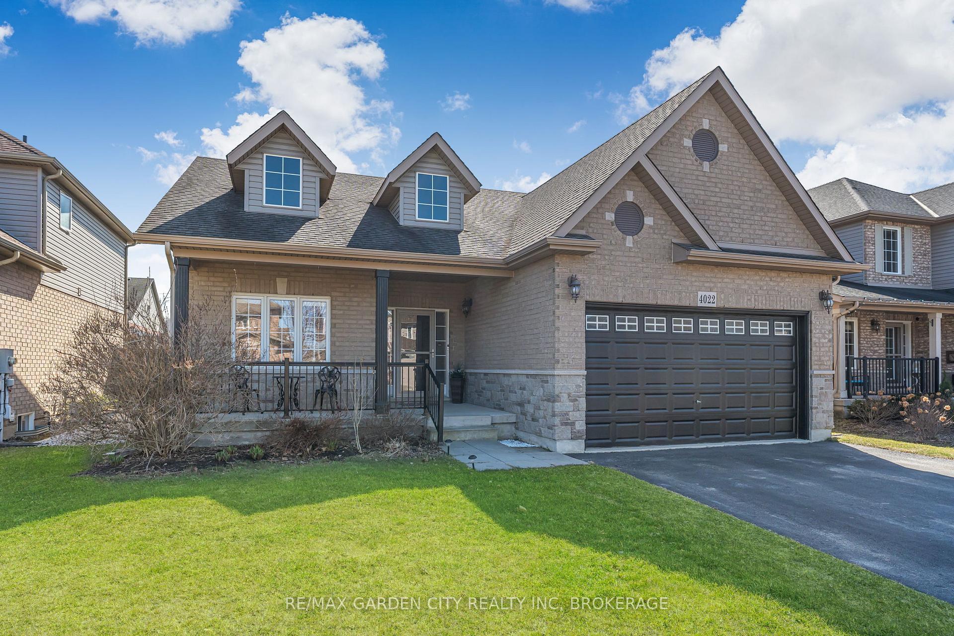 Photo 2 of 4022 Bush Crescent, Lincoln, Beamsville — HOMEH