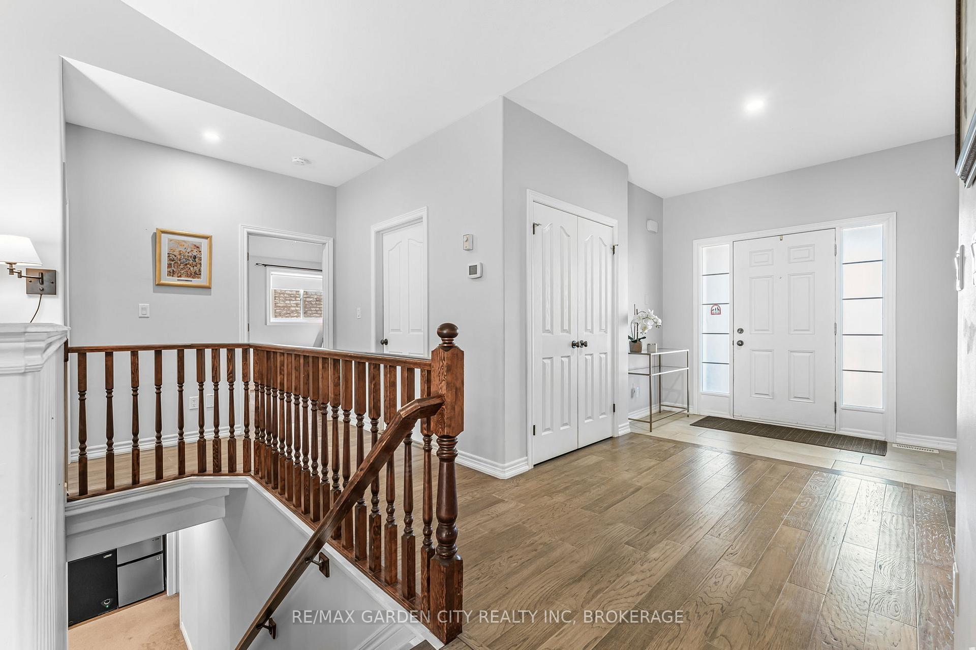 Photo 6 of 4022 Bush Crescent, Lincoln, Beamsville — HOMEH