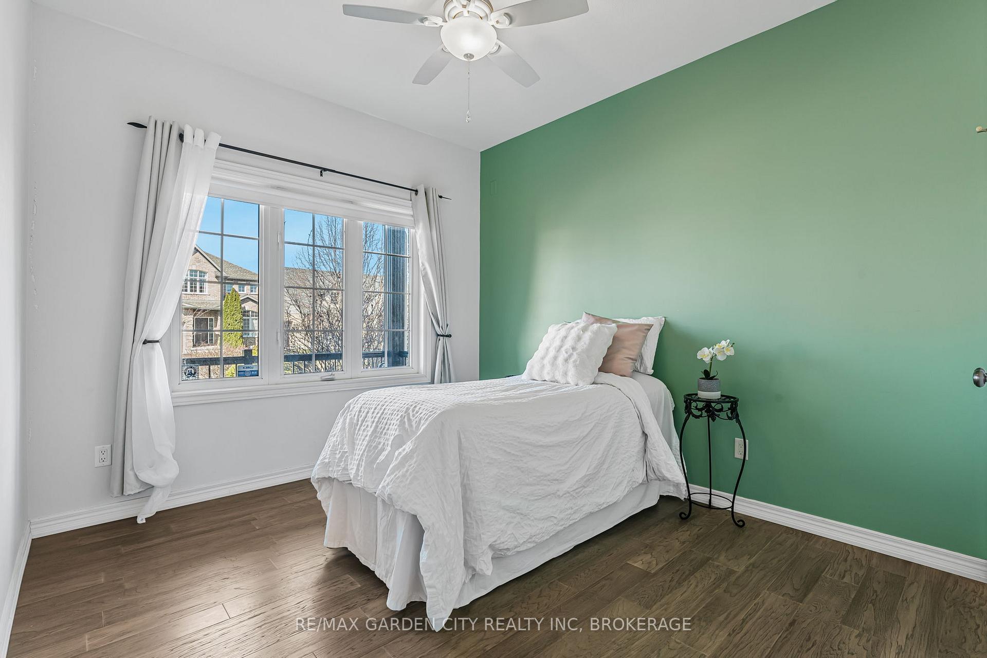 Photo 14 of 4022 Bush Crescent, Lincoln, Beamsville — HOMEH