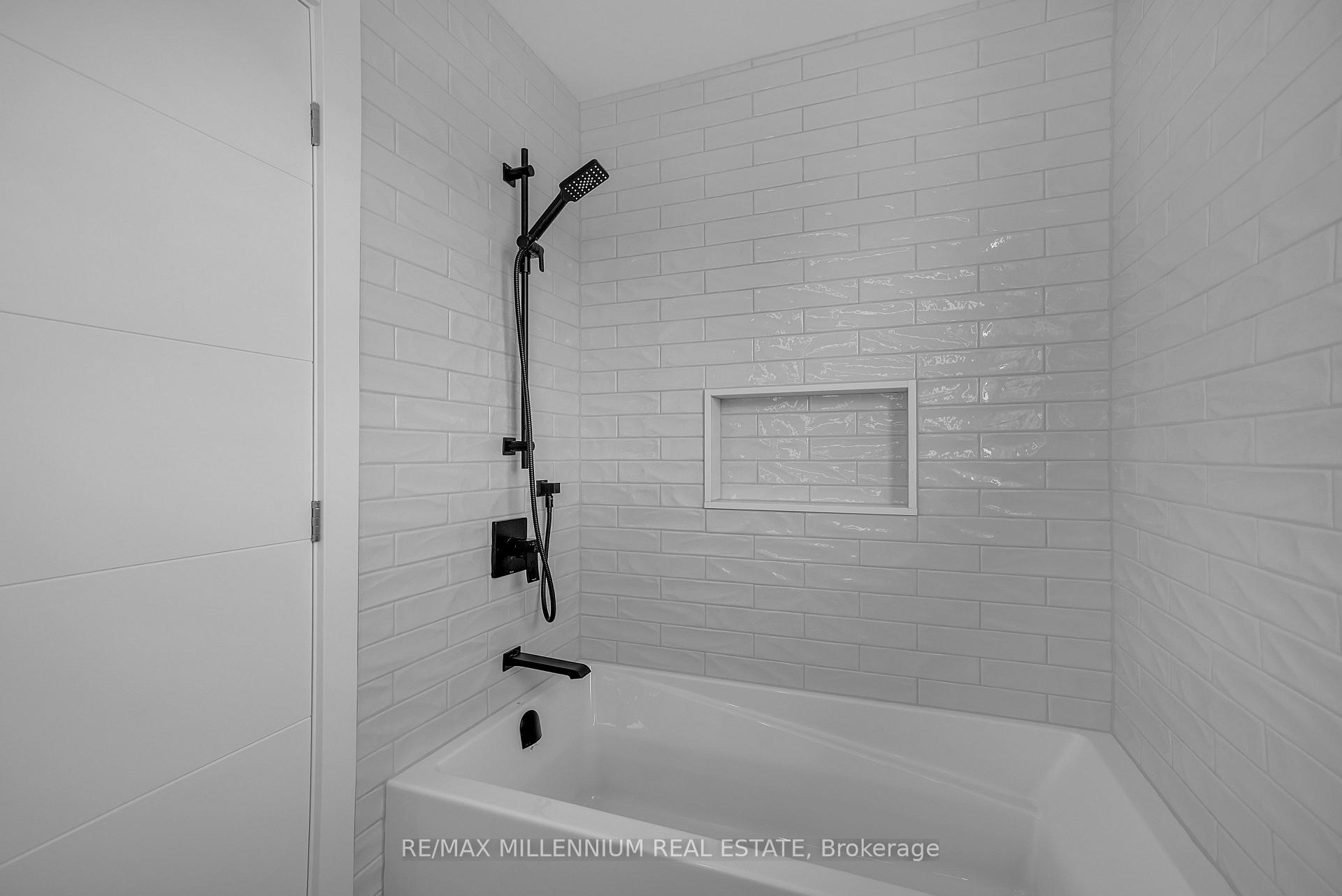 Photo 23 of 37 Front Street, Trent Hills, Hastings — HOMEH