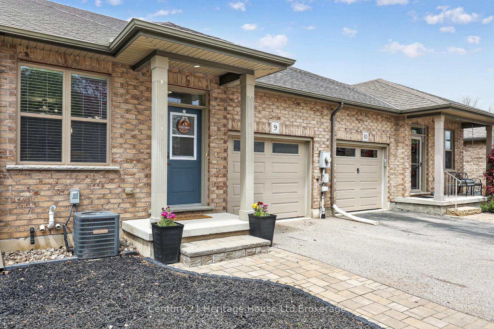 Photo 2 of Unit 9, 111 King Street E, Ingersoll, Ingersoll - South — HOMEH