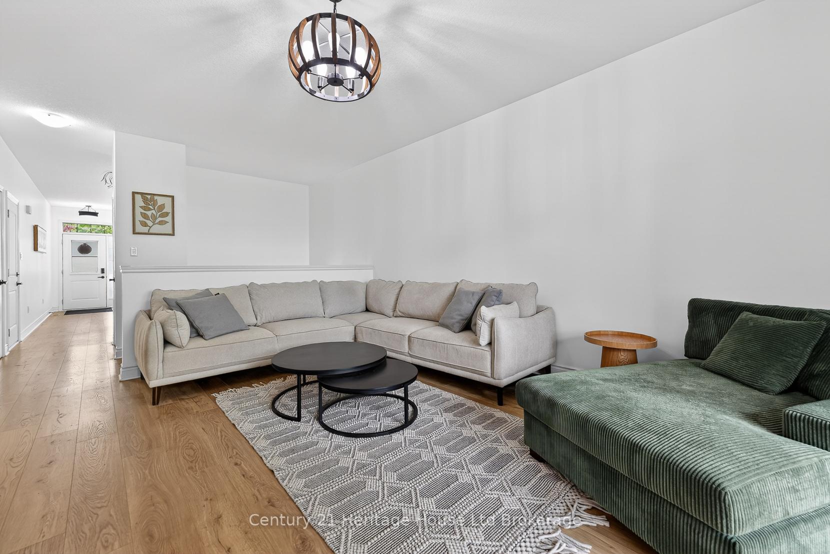 Photo 10 of Unit 9, 111 King Street E, Ingersoll, Ingersoll - South — HOMEH
