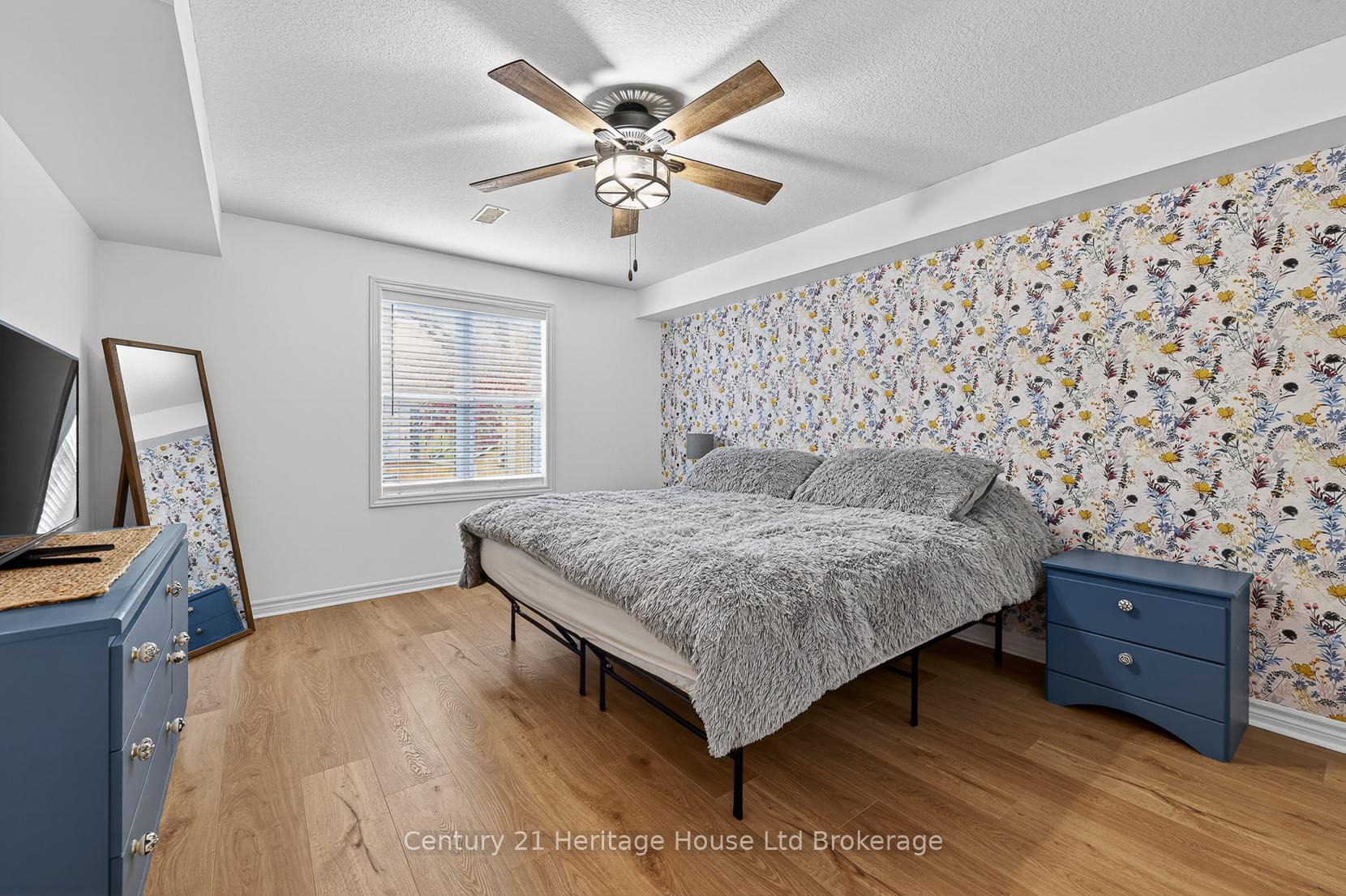 Photo 15 of Unit 9, 111 King Street E, Ingersoll, Ingersoll - South — HOMEH