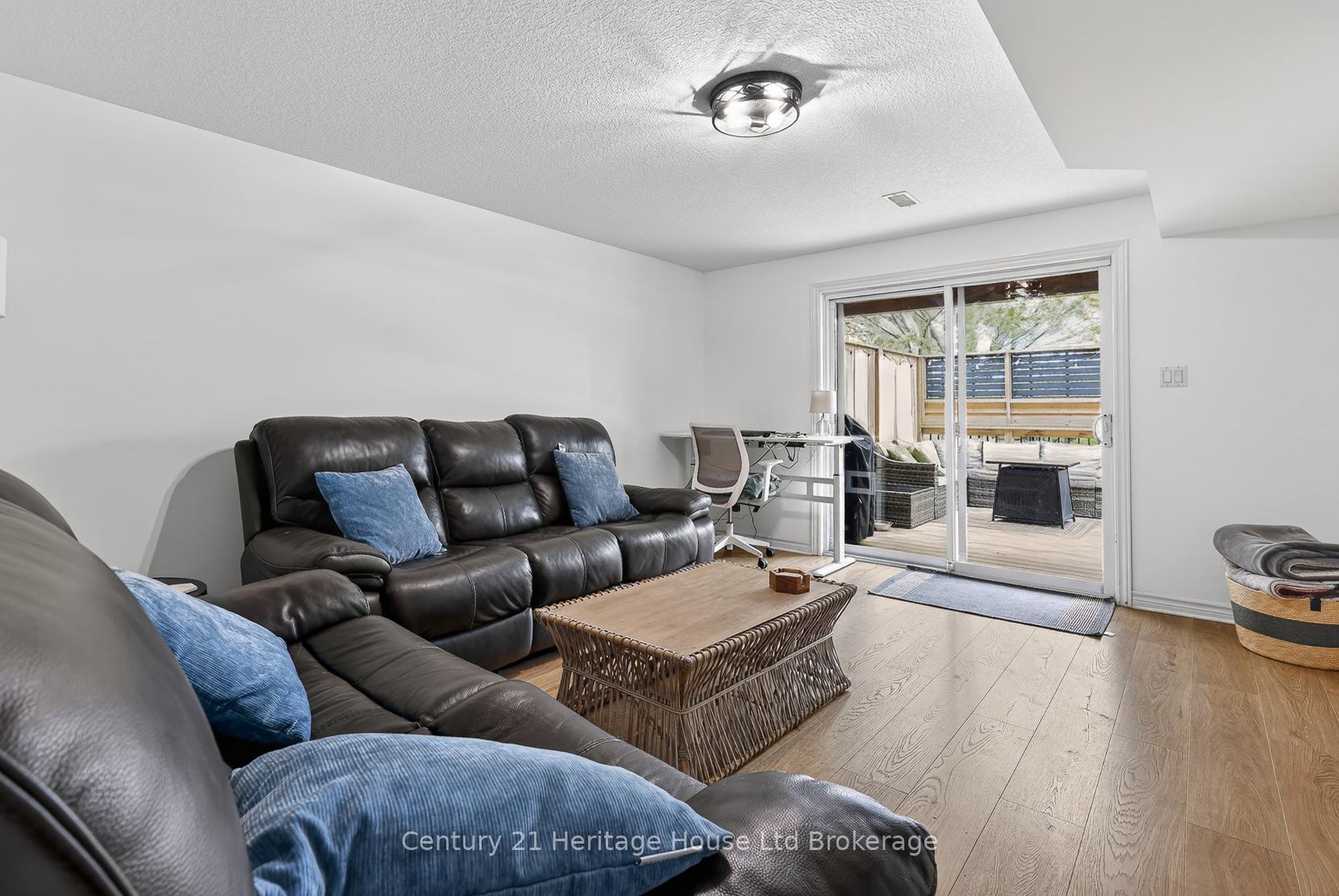 Photo 17 of Unit 9, 111 King Street E, Ingersoll, Ingersoll - South — HOMEH