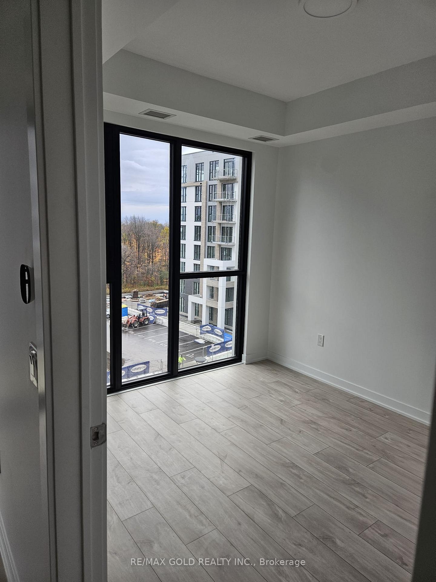 Photo 6 of Unit D504, 720 Whitelock Avenue, Milton, Cobban — HOMEH