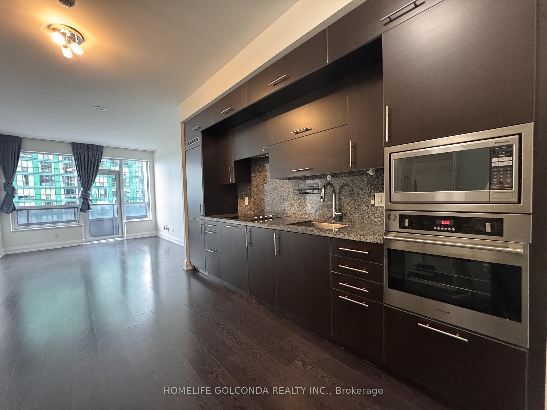 Photo 3 of Unit 911, 2 Anndale Drive, North York, Willowdale East — HOMEH