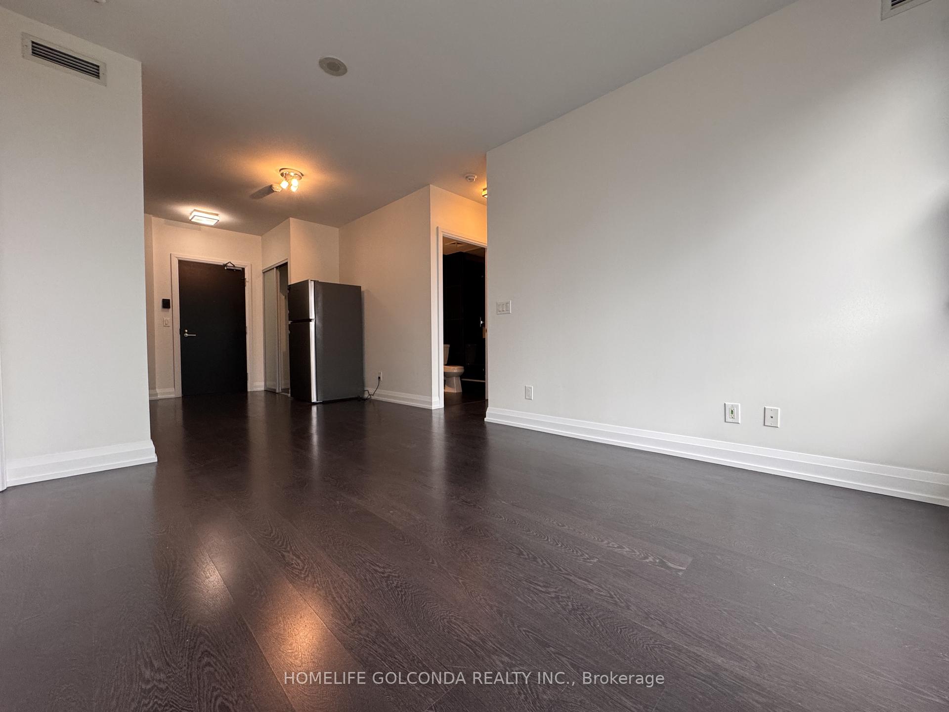 Photo 11 of Unit 911, 2 Anndale Drive, North York, Willowdale East — HOMEH